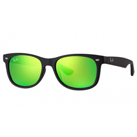 Ray Bans RB9052S New Wayfarer Junior sunglasses – Black Frame / Green Flash Lens